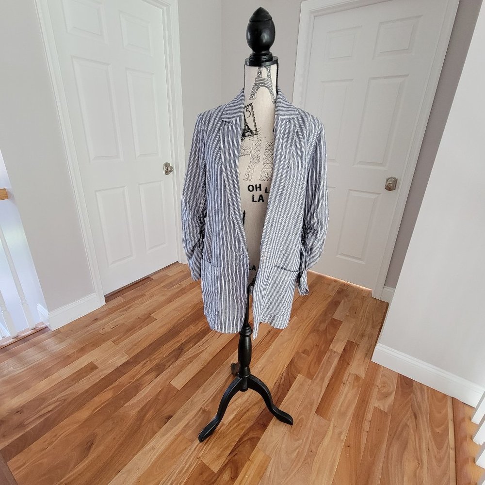 Max Studio Linen Blazer